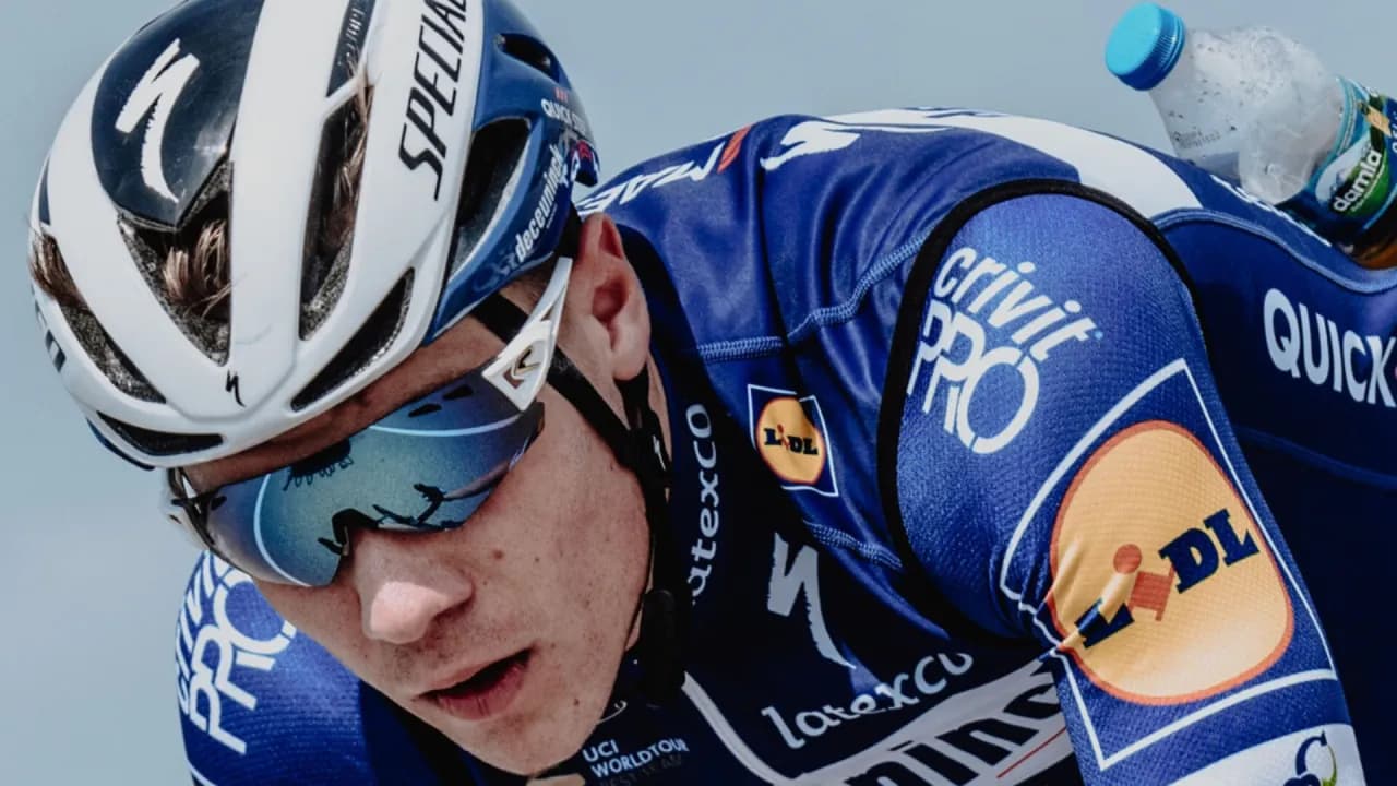 Jakobsen kolarz: dramatyczny wypadek i niezwykła rehabilitacja